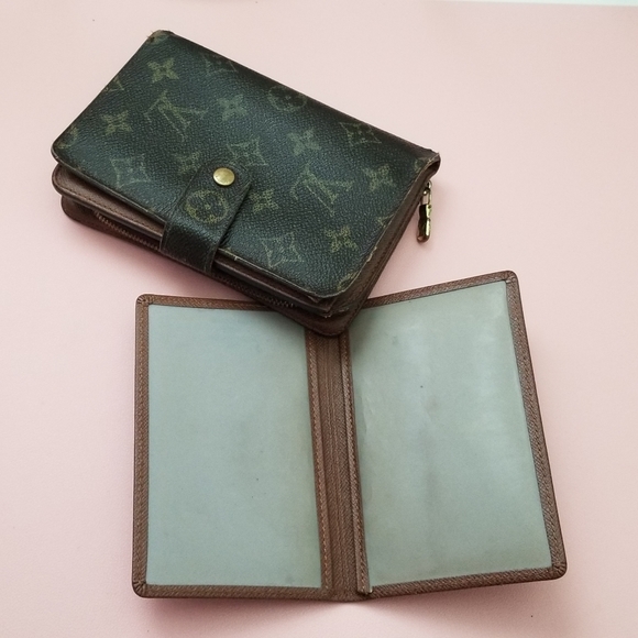 LOUIS VUITTON MONOGRAM ZIPPER BIFOLD WALLET SP0084 - Picture 2 of 16